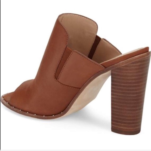 NIB Cognac Leather Studded Peep Toe Mule Sandal - Picture 3 of 4